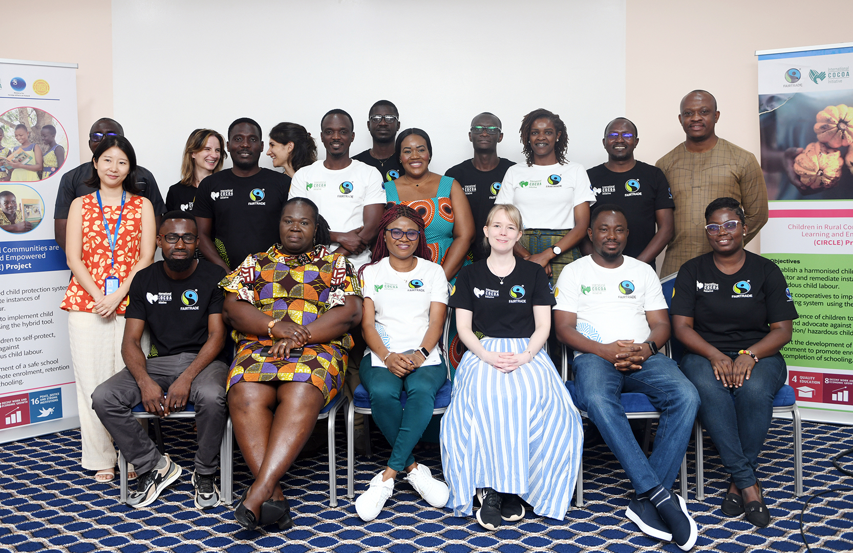 Ryhmäkuva Ghanan hankkeen käynnistystapahtumasta