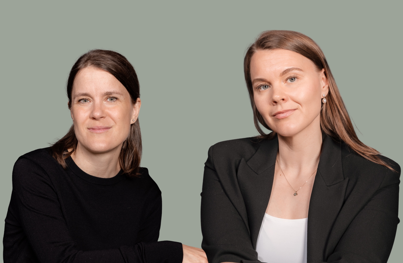 Reilu kauppa ry:n uudet työntekijät Meri Savonen ja Siiri Saarela-Mäkinen.